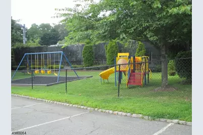 181 Long Hill Rd    9- #4, Little Falls Township, NJ 07424 - Photo 11