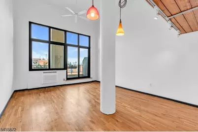 205 10th St #5N, Jersey City, NJ 07302 - Photo 9