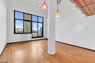 205 10th St, Jersey City, NJ 07302 - Photo 9