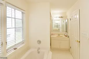 27 Tanager Ct, Wayne, NJ 07470 - Photo 21