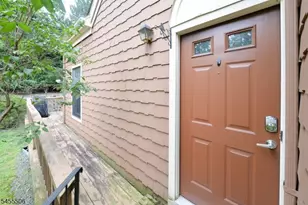 27 Tanager Ct, Wayne, NJ 07470 - Photo 11