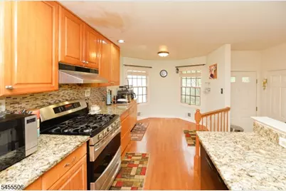 27 Tanager Ct, Wayne, NJ 07470 - Photo 9
