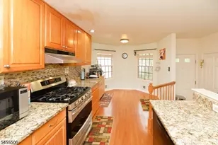 27 Tanager Ct, Wayne, NJ 07470 - Photo 9