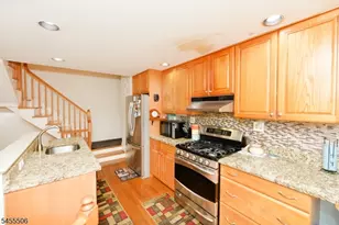 27 Tanager Ct, Wayne, NJ 07470 - Photo 25
