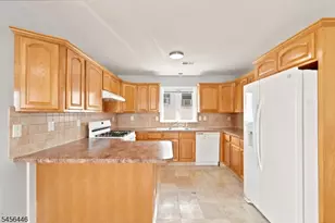 544-546 Bond St, Elizabeth, NJ 07206 - Photo 9
