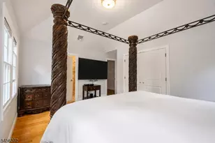 207 Stonehouse Rd, Bloomfield, NJ 07028 - Photo 9