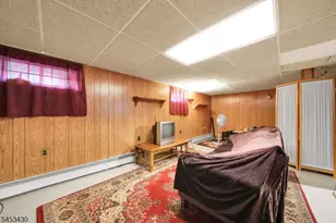 416 Roosevelt St, Roselle Park, NJ 07204 - Photo 19