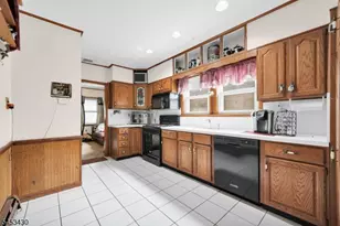 416 Roosevelt St, Roselle Park, NJ 07204 - Photo 7
