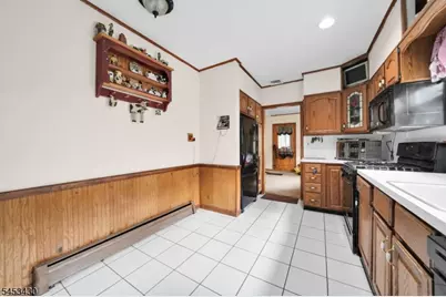 416 Roosevelt St, Roselle Park, NJ 07204 - Photo 9