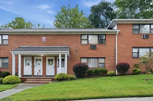 7 E Colonial Dr, Little Falls Township, NJ 07424 - Photo 1