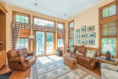 75 Schindler Way, Fairfield Twp., NJ 07004 - Photo 9