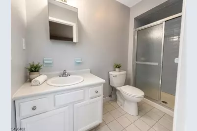21 W Henry St, Linden, NJ 07036 - Photo 9