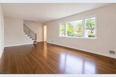 25 Lincoln Ave, Piscataway Township, NJ 08854 - Photo 7