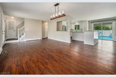 9 Lake Pochung Rd, Vernon, NJ 07461 - Photo 3