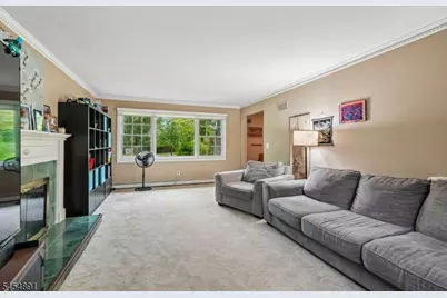 3 Kennedy Ct, Wayne, NJ 07470 - Photo 9