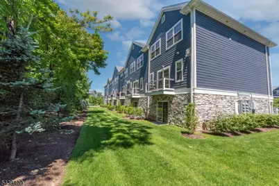 8 Deans Ct #8, Fairfield, NJ 07004 - Photo 25