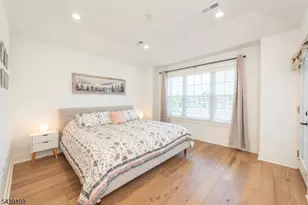 8 Deans Ct, Fairfield, NJ 07004 - Photo 17
