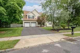 2 Garden Hills Dr, Franklin Township, NJ 08873 - Photo 33