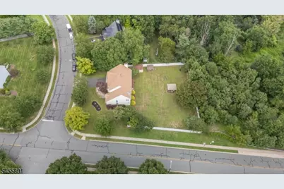 2 Garden Hills Dr, Franklin Township, NJ 08873 - Photo 41