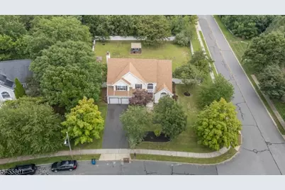 2 Garden Hills Dr, Franklin Township, NJ 08873 - Photo 39