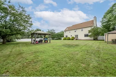 2 Garden Hills Dr, Franklin Township, NJ 08873 - Photo 35