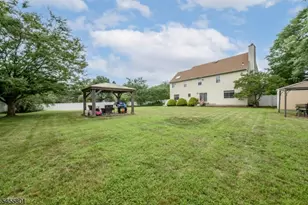2 Garden Hills Dr, Franklin Township, NJ 08873 - Photo 35