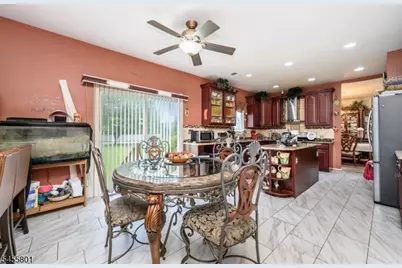 2 Garden Hills Dr, Franklin Township, NJ 08873 - Photo 13