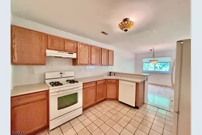 14 Pale Star Ct, Hardyston Township, NJ 07419 - Photo 7