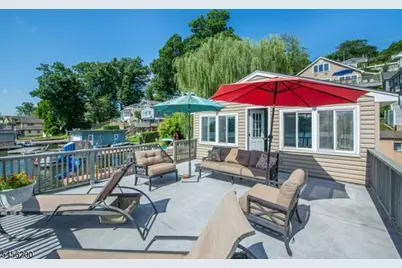 320 Lakeside Ave, Hopatcong, NJ 07821 - Photo 37