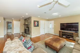320 Lakeside Ave, Hopatcong, NJ 07821 - Photo 9