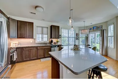 45 Bryant Ct, Franklin Township, NJ 08873 - Photo 9