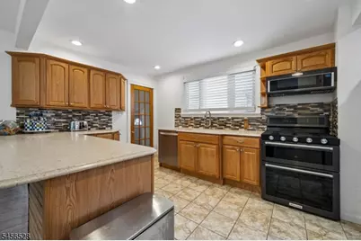 1027 Salem Ave, Hillside, NJ 07205 - Photo 11