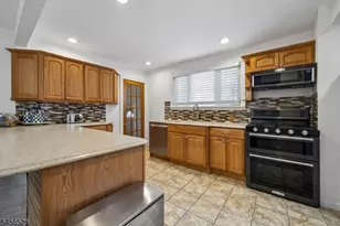 1027 Salem Ave, Hillside, NJ 07205 - Photo 11
