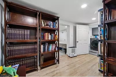 1027 Salem Ave, Hillside, NJ 07205 - Photo 27