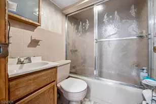 1027 Salem Ave, Hillside, NJ 07205 - Photo 33