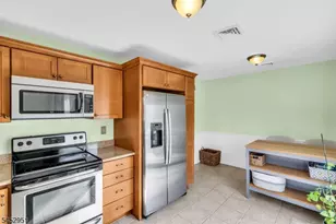 6106 Audubon Ct, Stanhope, NJ 07874 - Photo 11