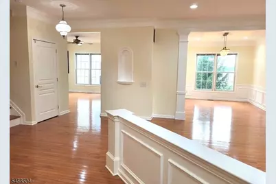 112 Independence Trl #112, Totowa, NJ 07512 - Photo 3