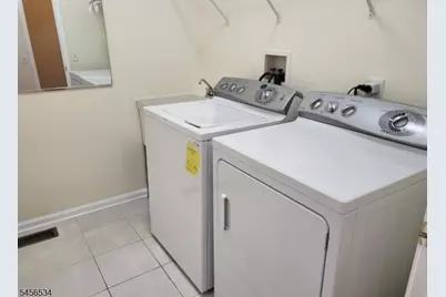 112 Independence Trl #112, Totowa, NJ 07512 - Photo 11