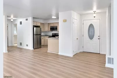 45 Augusta Drive, Clinton Township, NJ 08801 - Photo 9
