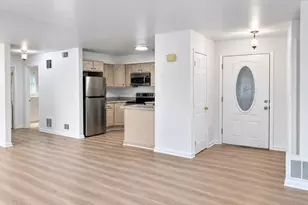 45 Augusta Dr, Clinton Township, NJ 08801 - Photo 9