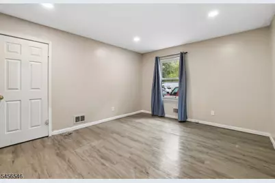 584 Thomas Blvd #1A, East Orange, NJ 07017 - Photo 23