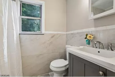 584 Thomas Blvd #1A, East Orange, NJ 07017 - Photo 25