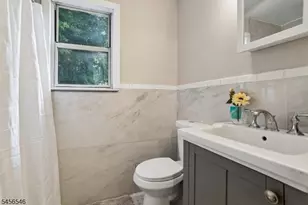 584 Thomas Blvd, East Orange, NJ 07017 - Photo 25