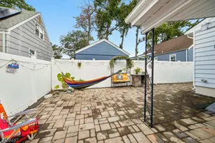 196 Galloping Hill Rd, Roselle Park, NJ 07204 - Photo 17