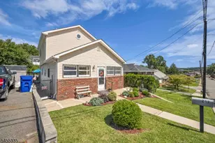 212 Gordon Ave, Totowa, NJ 07512 - Photo 3