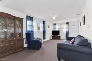 212 Gordon Ave, Totowa, NJ 07512 - Photo 5