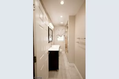 16 W Prospect St, Hawthorne, NJ 07506 - Photo 15