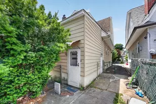 86 Curie Ave, Clifton, NJ 07011 - Photo 3