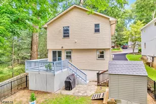 92 New York Ave, Jefferson Township, NJ 07849 - Photo 9