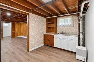 811 Hussa St, Linden, NJ 07036 - Photo 21